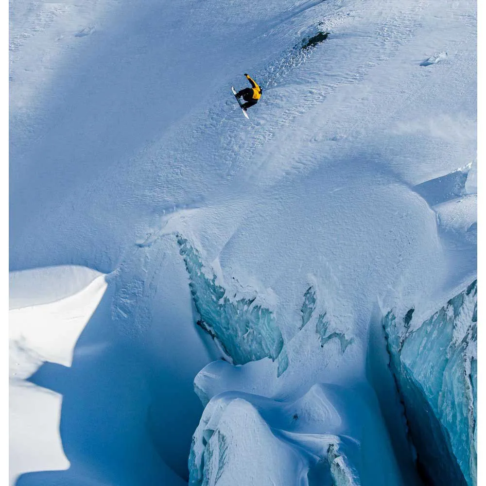 Jones Ultra Mountain Twin Snowboard - Image 9